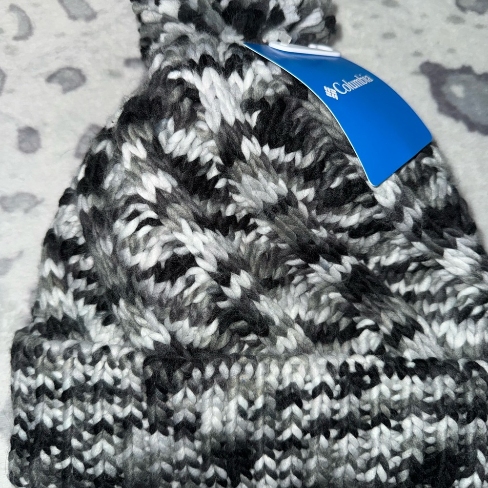 Columbia Black & White Marled Pom Beanie